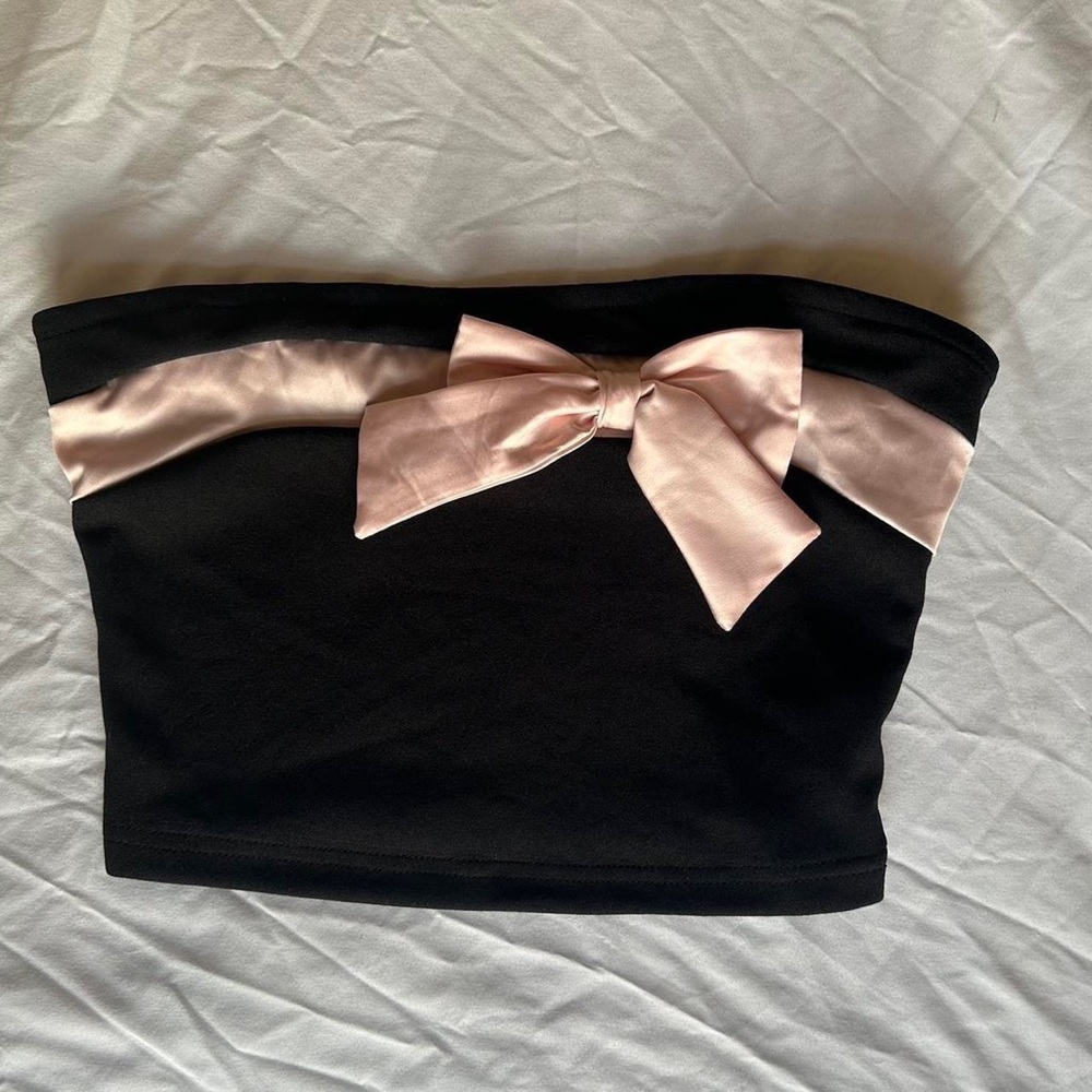 Black Strapless Tube Top with Pink Satin Bow